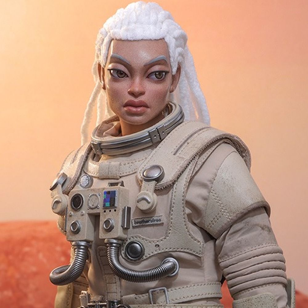 PRE ORDER - Hot Toys Brothersfree Space Worker Baby 25th Silver Galaxy Version
