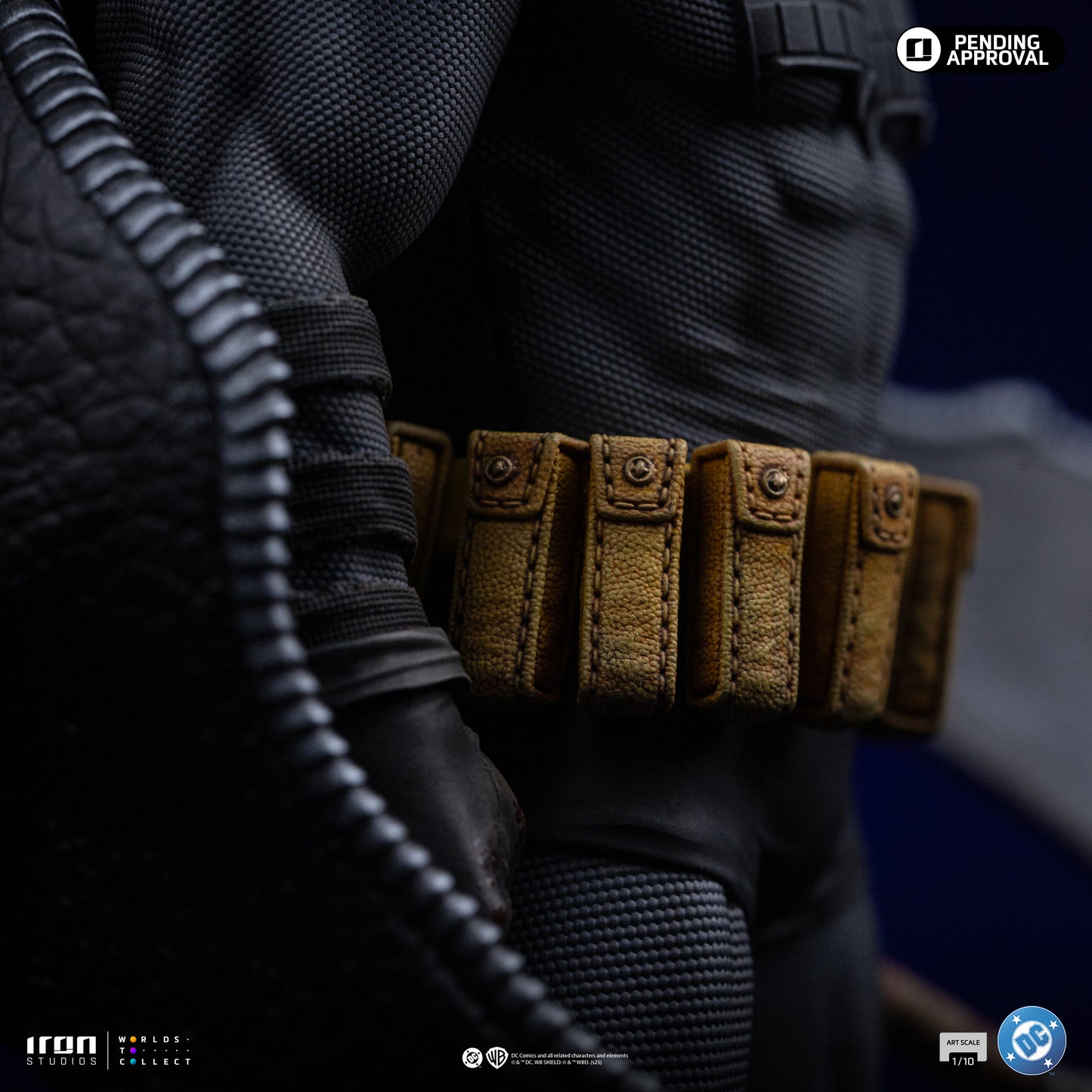 Iron Studio Batman Absolute - DC Comics - Art Scale 1/10