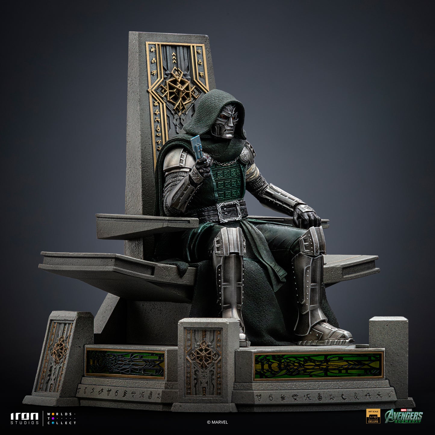 PRE ORDER - Iron Studio Doctor Doom on Throne - Avengers: Doomsday - Art Scale 1/10