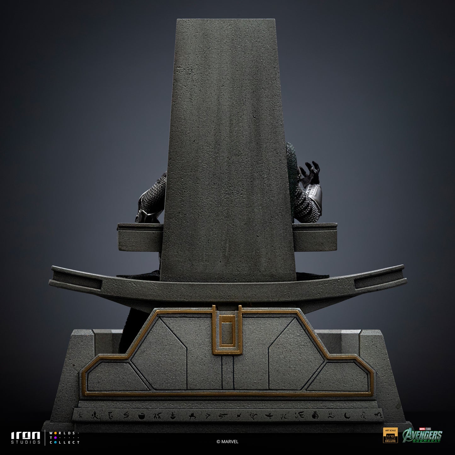 PRE ORDER - Iron Studio Doctor Doom on Throne - Avengers: Doomsday - Art Scale 1/10