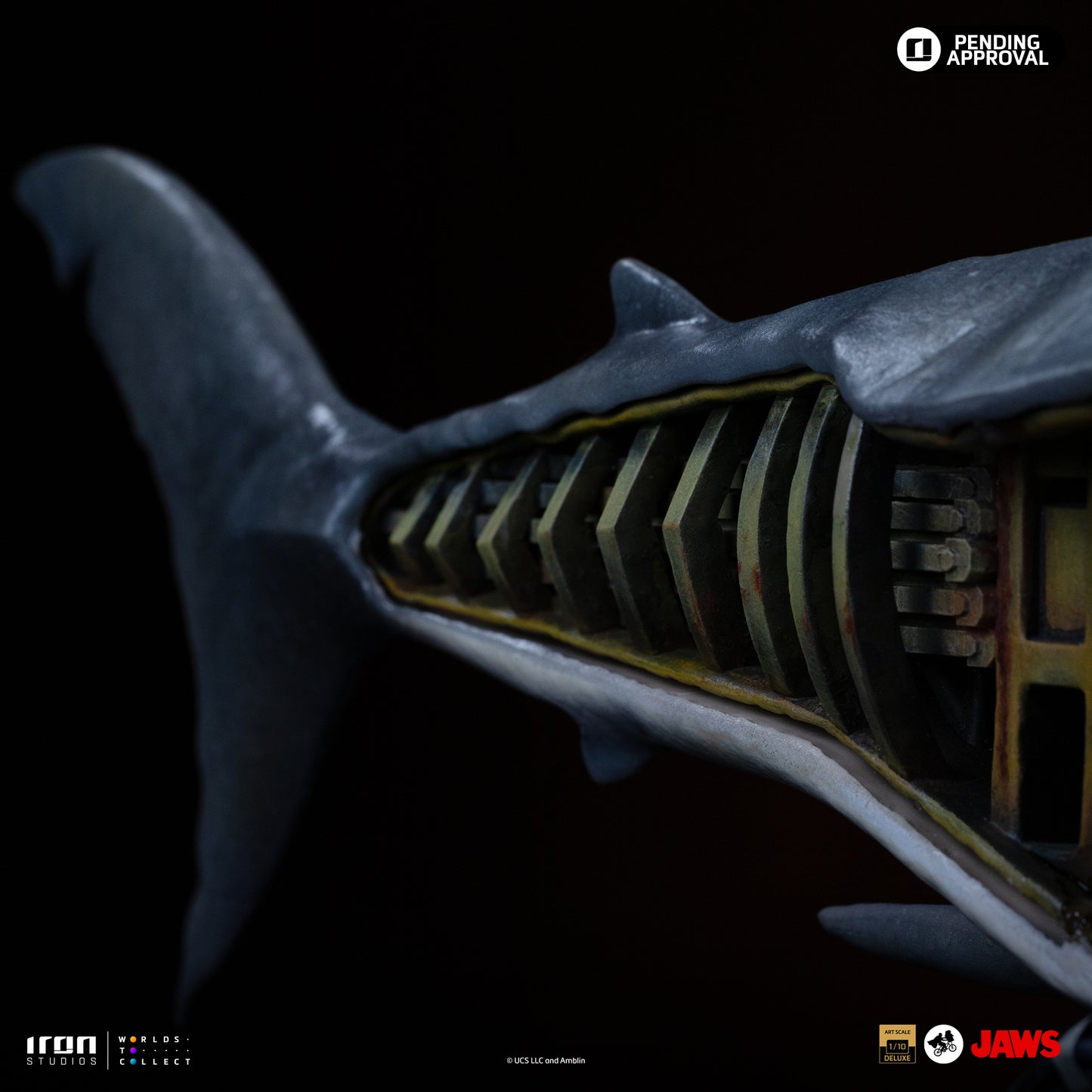 Iron Studio Steven Spielberg (Jaws 50th Anniversary) - Jaws - Art Scale 1/10 Statue