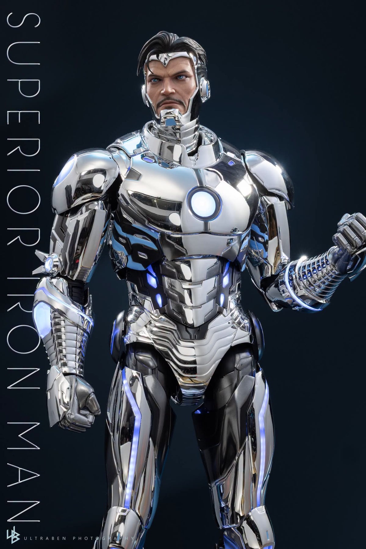 PRE ORDER - Hot Toys Superior Iron Man CMS026D73 -1/6 Scale Collectible Figure