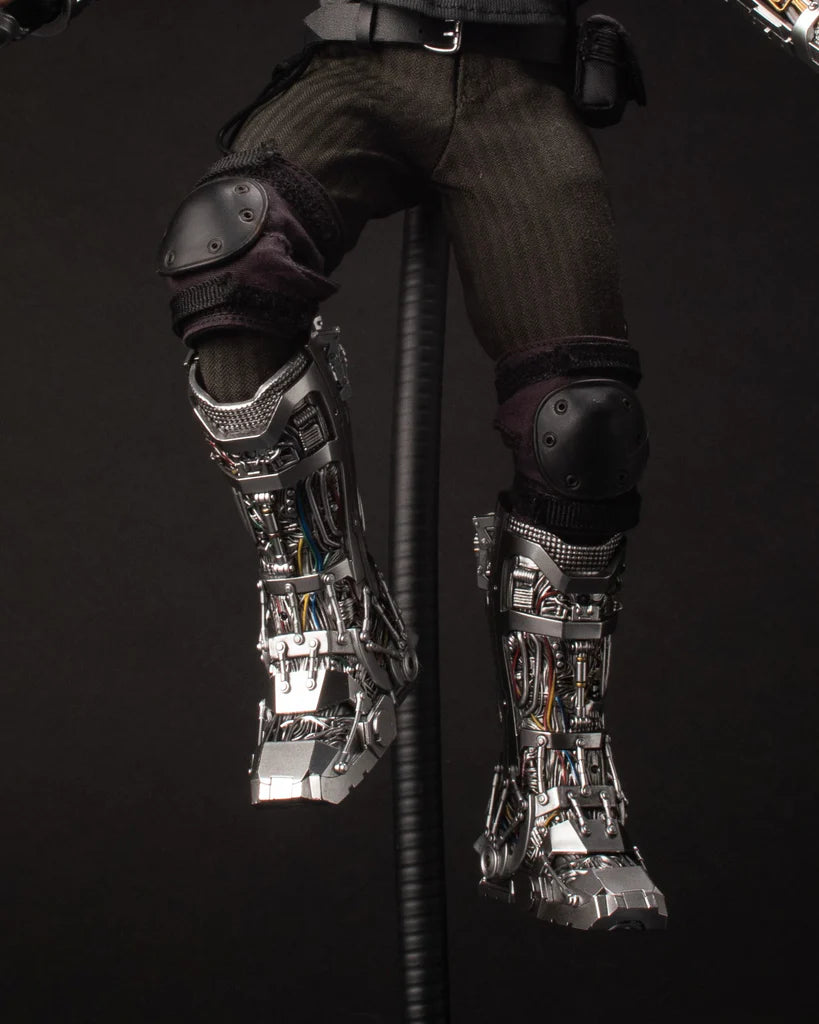 STOCK - Special Edition Hot Toys MMS582B Tony Stark Mech Test Version 2.0 Deluxe Edition