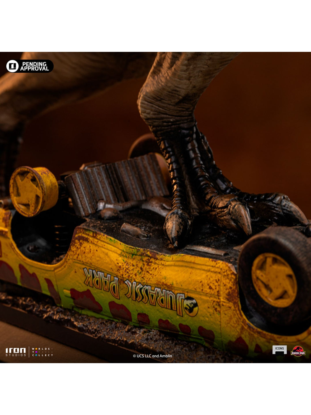 Iron Studio 1/10 Jurassic Park -  T Rex Attack