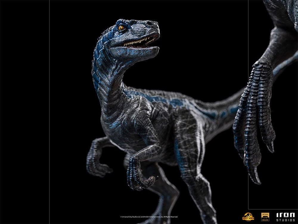 Iron Studios DELUXE Jurassic World: Dominion Blue and Beta 1/10 Art Scale Statue