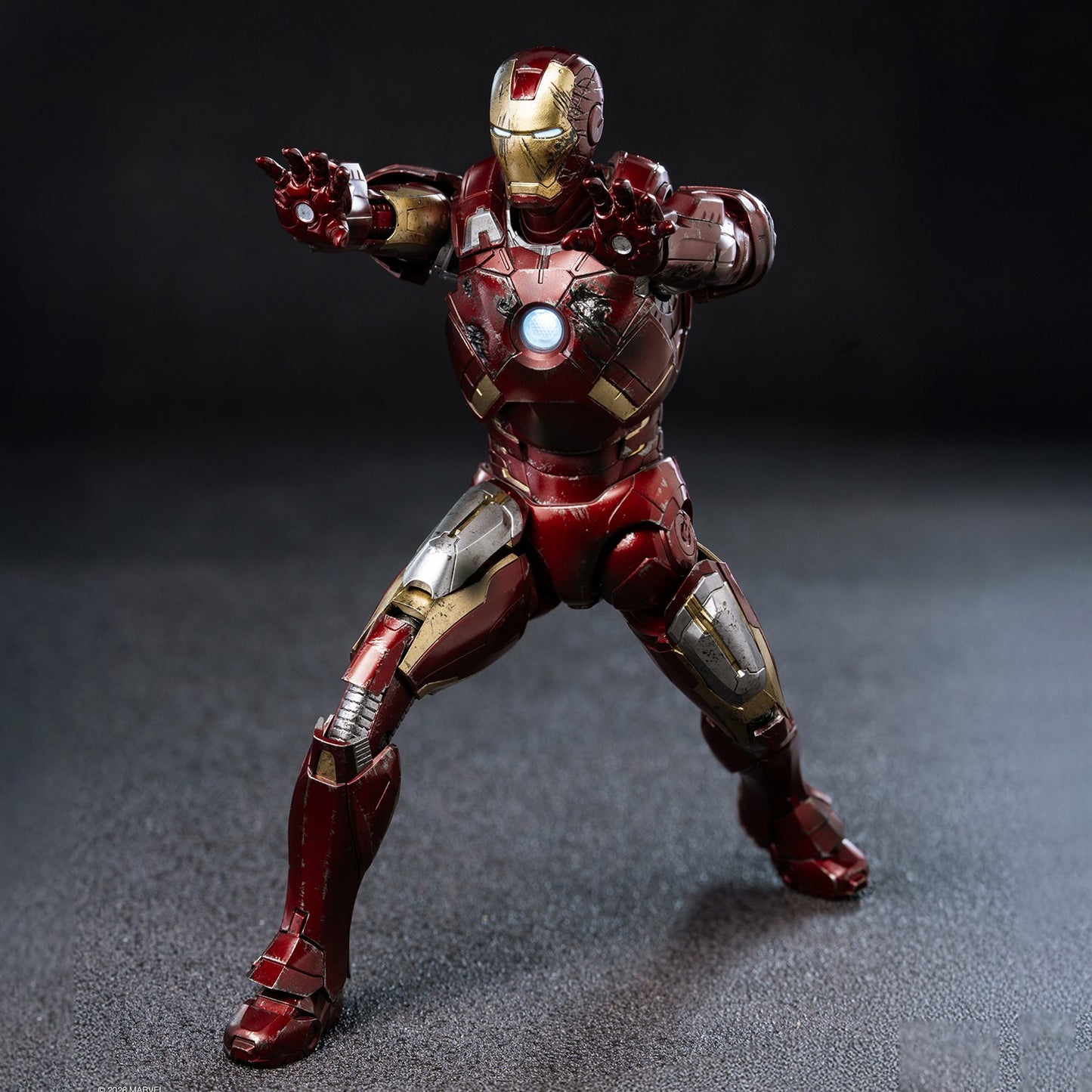 Threezero Dlx Iron Man Mark 7 Battle Damaged